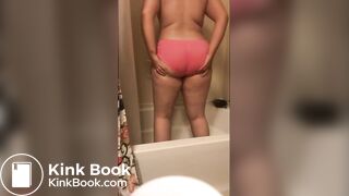Orange panty poop - video 2