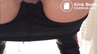 woman pooping on toilet - video 133