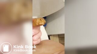 Bf fingers gf while pooping