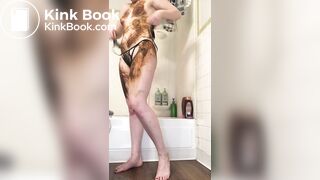 10/10 Bong-Smoking, Pant-Pooping, Shit-Smearing Redhead Cleans up