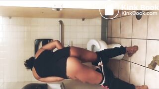 Black girl pooping - video 11