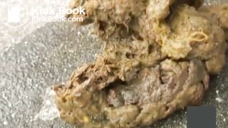 japanese outdoor pooping - video 4