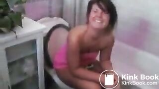 Girl pooping in toilet - video 5