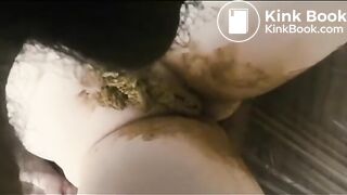 Smearing shit on her pussy