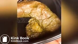 Seasoned steamed broccoli with extra cheese