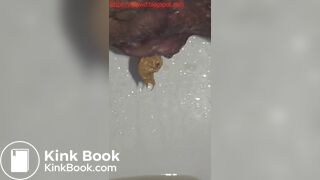 sexy chinese girl pooping - video 2