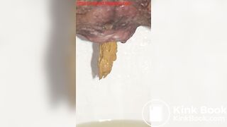 sexy chinese girl pooping - video 2