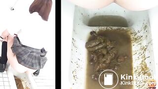 Girl shitting - video 26