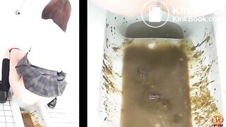 Girl shitting - video 26