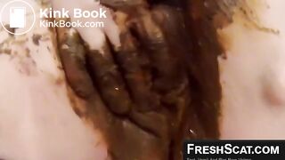 Bbw enjoys scat