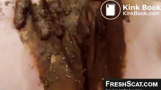 Bbw enjoys scat