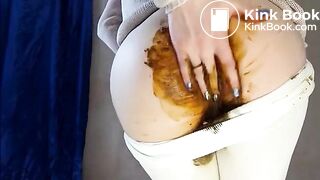 sexy Russian woman poops and pees - video 3