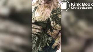 Mature bbw wife enjoys scat and manure