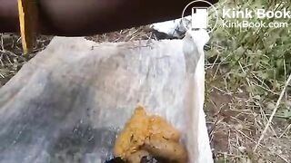 Grunting Ebony takes a huge shit