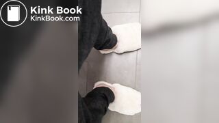 Silent plops in the big stall