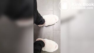 Silent plops in the big stall