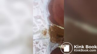 Black chie dans sa culotte