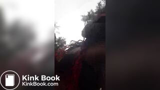 Black chie dans sa culotte