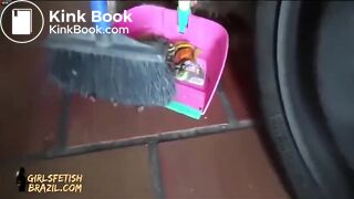 LDOM EAT DIRT OF THE FLOOR