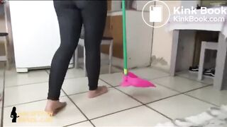 LDOM EAT DIRT OF THE FLOOR