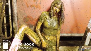 Maria Anjel Orgasm in the milking room