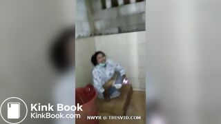 Rekam temen cewek lagi berak