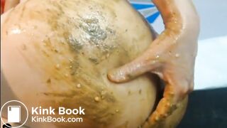 scat smearing on ass and puke show