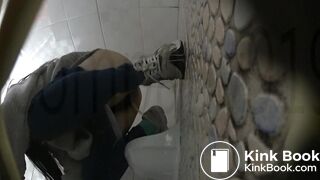 korean girl pooping - video 40