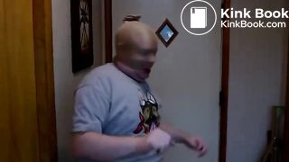 2 girls poop - video 2