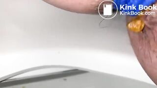 Me poop while didn't take off my panty