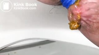 Me poop while didn't take off my panty