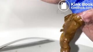 Me poop while didn't take off my panty
