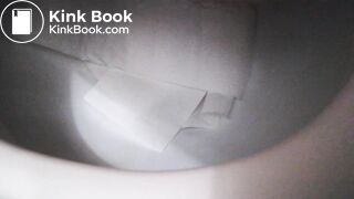 Girl pooping a Little bit