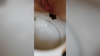 19 y/o Amateur poops in Toilet (4)