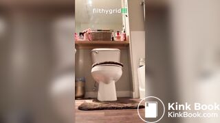Girl taking a dump - video 5