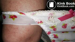 It ready to put on the whit one on the pink one.Two panty waer together !!!