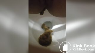 Korean Girl Pooping - video 4