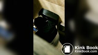 Black girl pooping - video 14
