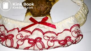 Look at this huge shit in that lovely cherries pattern panty!!