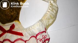 Look at this huge shit in that lovely cherries pattern panty!!