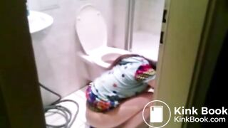 NAUGHTY ISRAELI FEMINIST, ACTIVIST & ARTIST POOPS ON UKRAINAN FLAG! :D