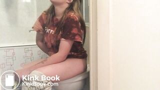 Girl toilet pooping - video 11