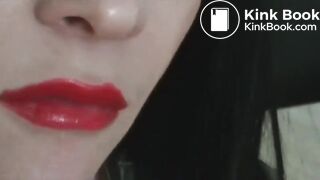 Bizarre Meal: Hot Chicken Eating and Shitting