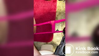 Shitting on the toilet again