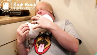 Two girl diarrhea in toilet