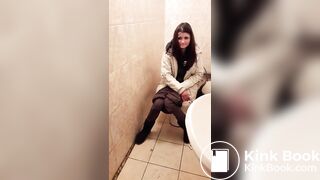 Drunk girl poop in toilet