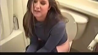 Girls Toilet Pooping
