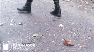 Fast pooping on the wet road