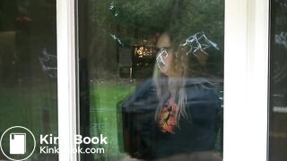 plump woman shi and farting in the toilet