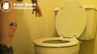 Tattoo'd Amateur Pooping